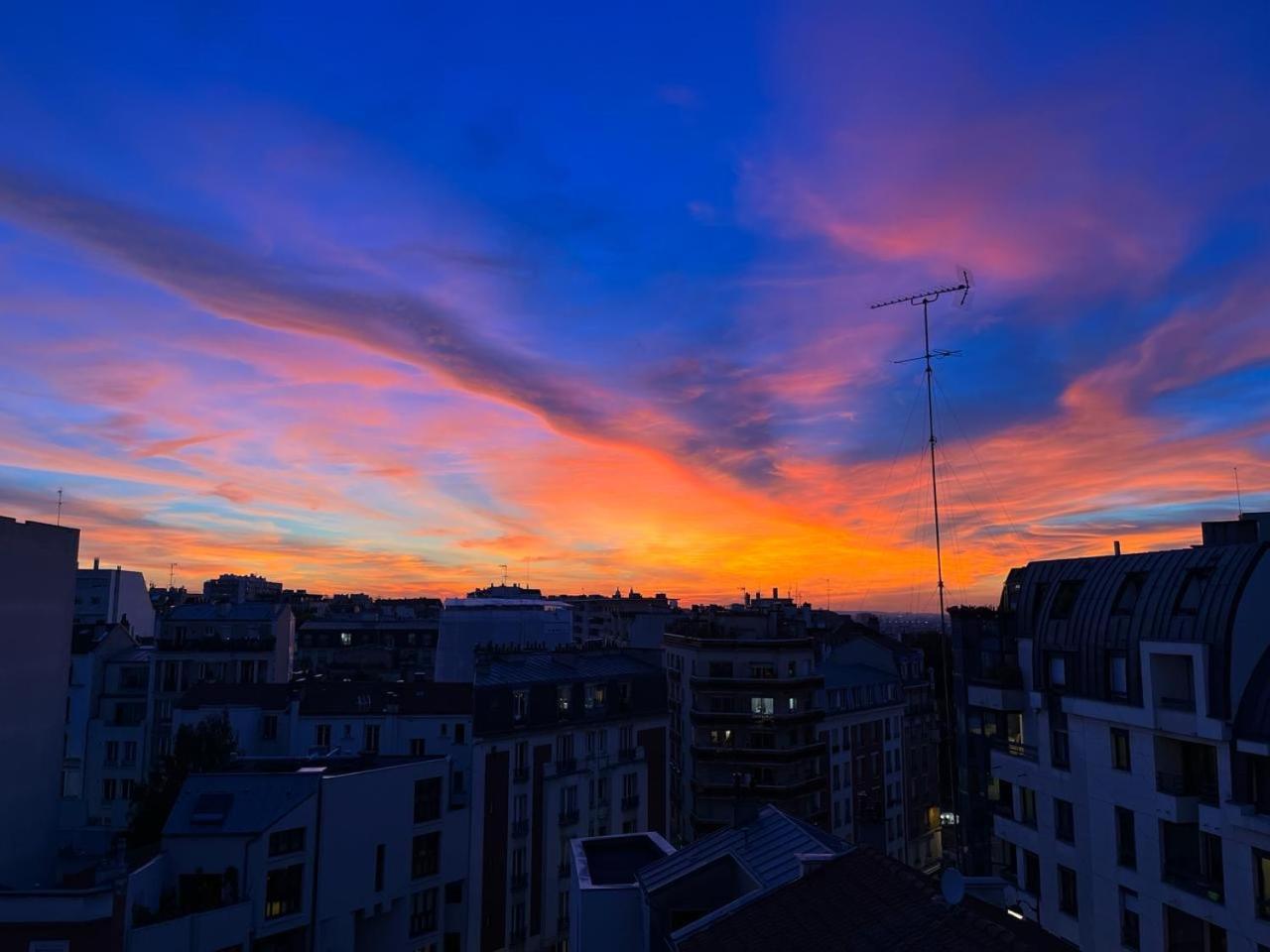 Paris Buttes Chaumont - Free Parkingアパートメント エクステリア 写真